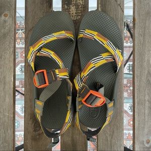 Kids Chaco’s Size 4 Scatter Poppy